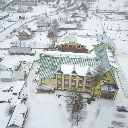 Ялинка Готель Vyshkiv Exterior photo